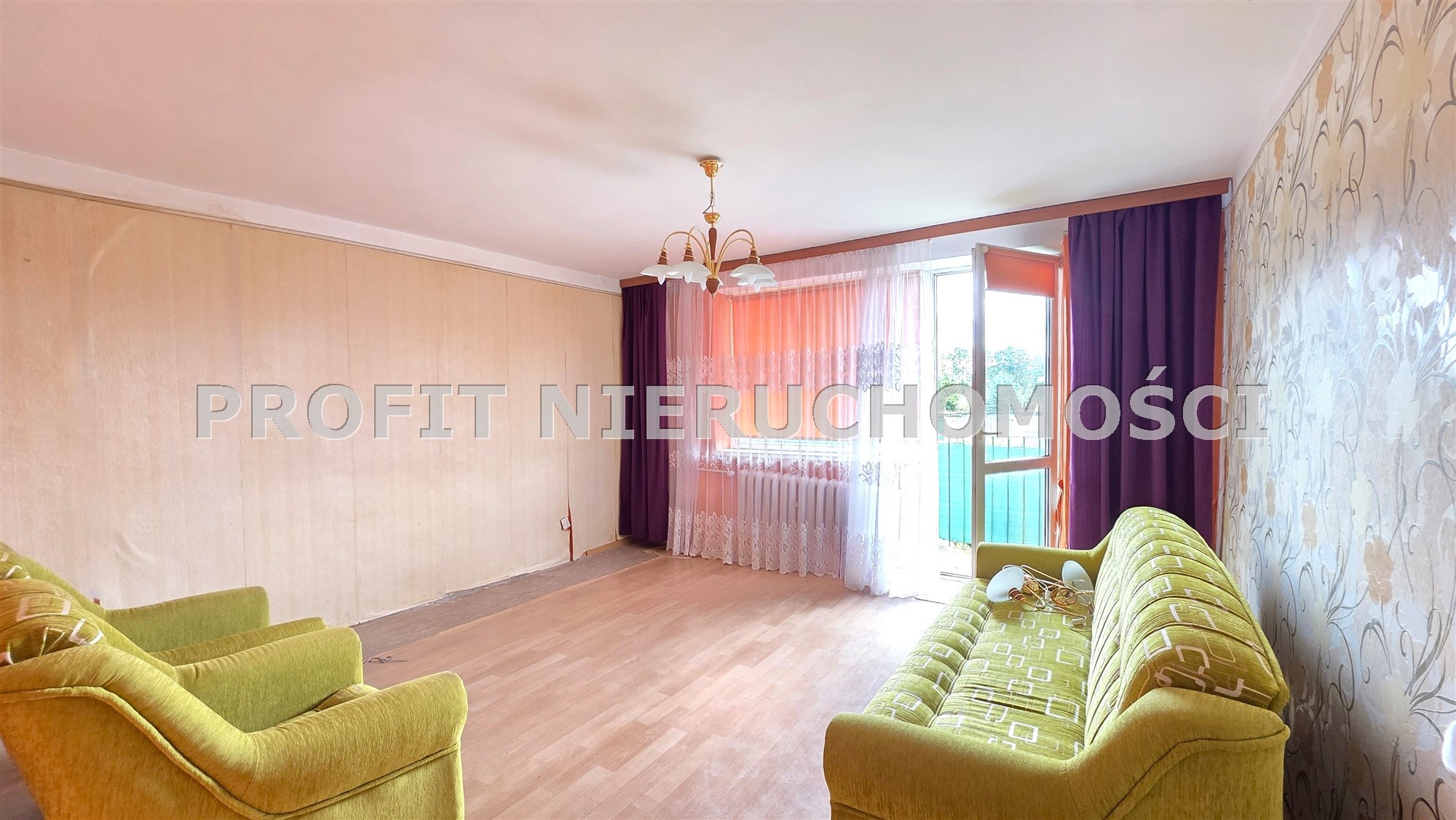 10812178420002000100