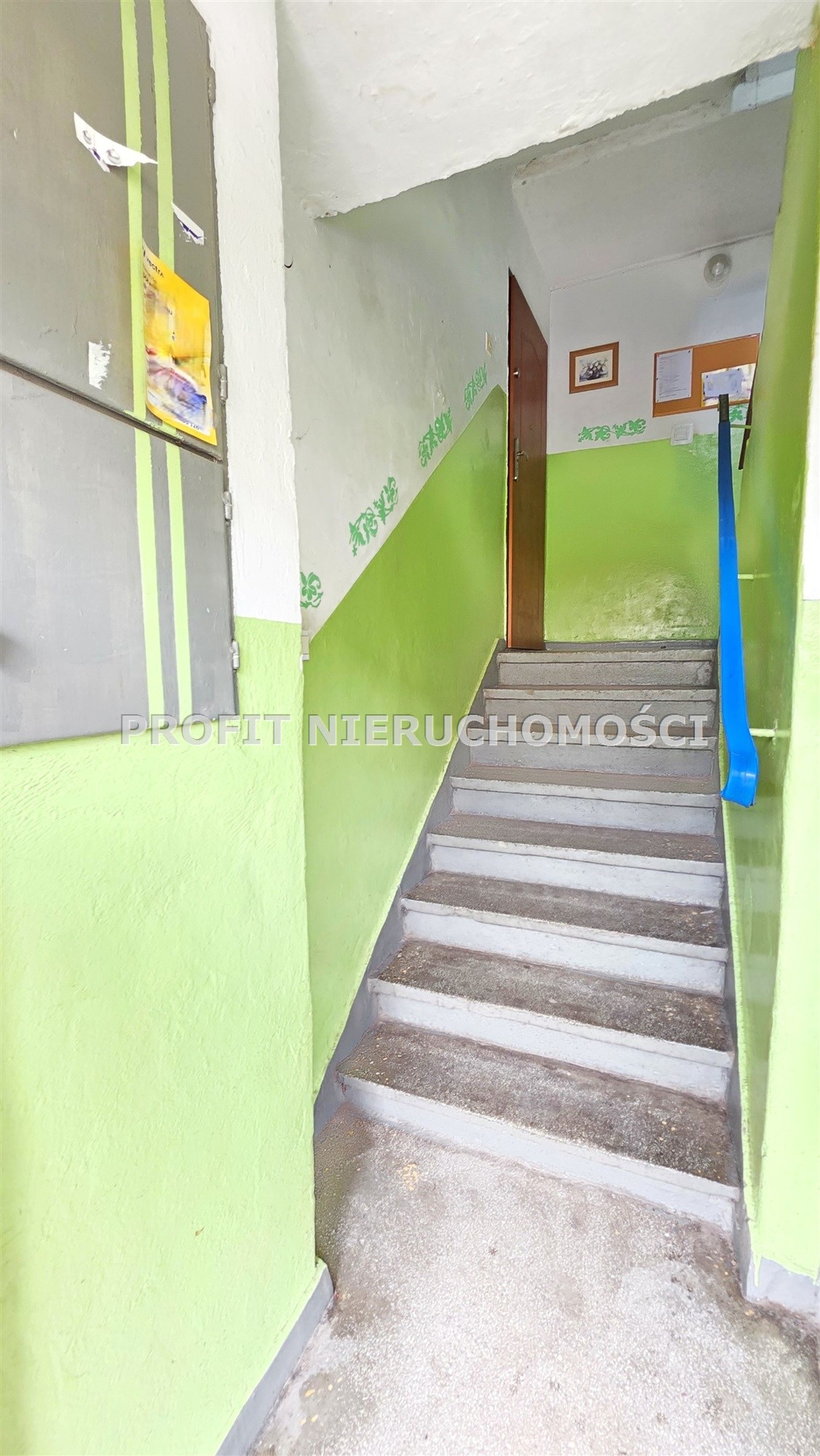 10812179920002000100