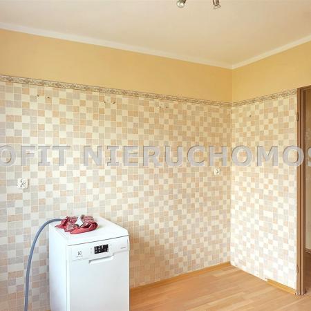 10812179420002000100