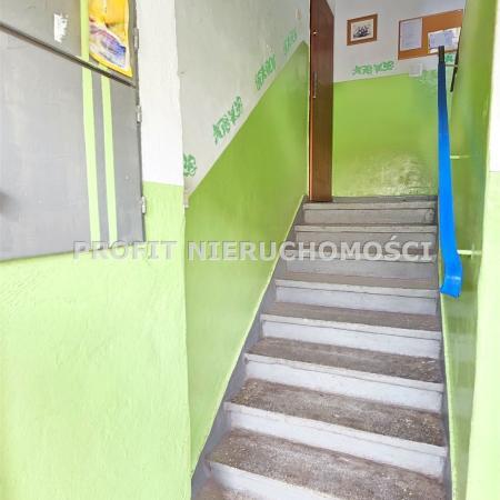 10812179920002000100