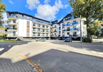 108280941-411-290-0-1-1