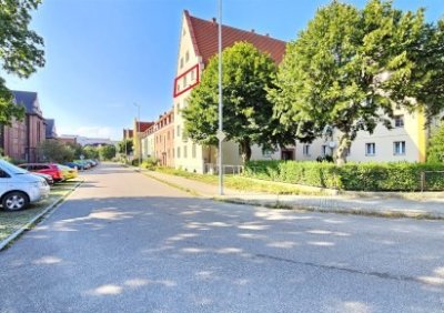 105902654-411-290-0-1-1