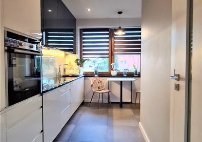 108006720-411-290-0-1-1