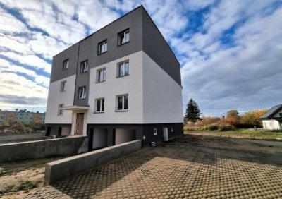 105677987-411-290-0-1-1