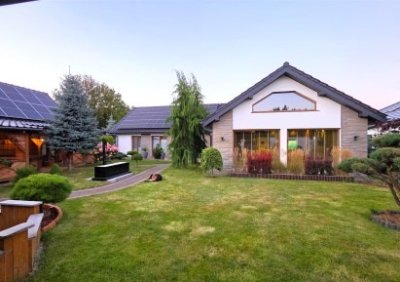 108063610-411-290-0-1-1