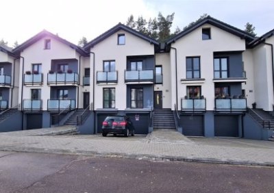 108479231-411-290-0-1-1