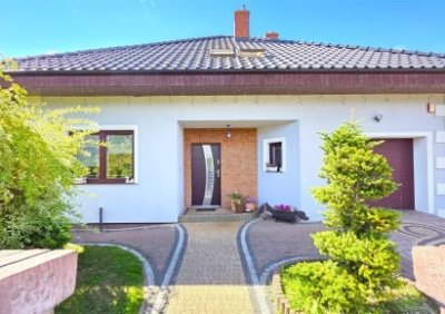 108059089-411-290-0-1-1