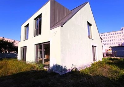 107539559-411-290-0-1-1