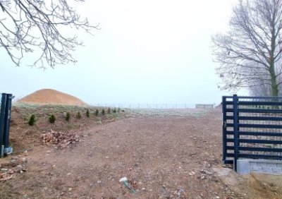 102628144-411-290-0-1-1