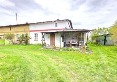 107449392-411-290-0-1-1